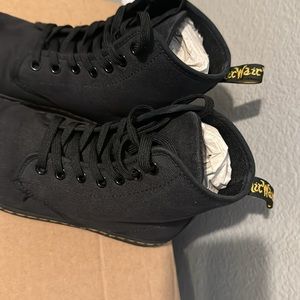 Dr martens shoreditch canvas